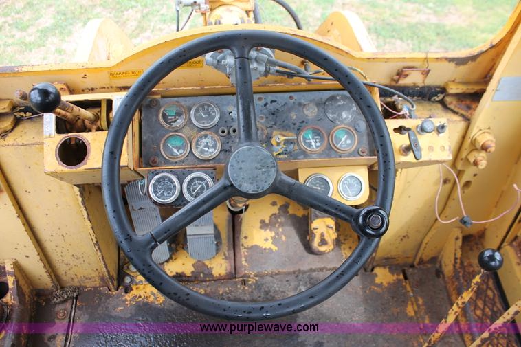 image for item H5722 1973 Hough H60 Pay Loader wheel loader