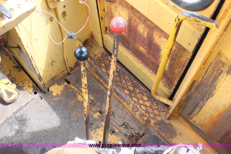 image for item H5722 1973 Hough H60 Pay Loader wheel loader