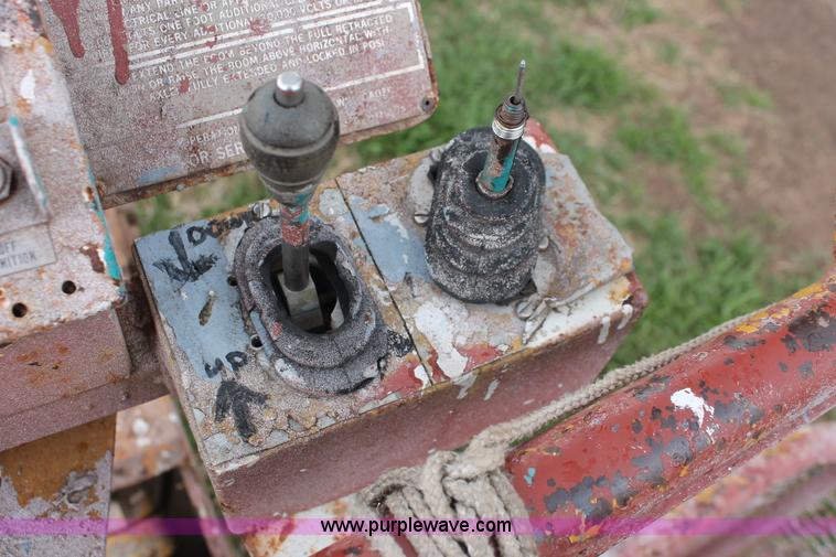 image for item H5724 1979 JLG 40F telescopic boom lift