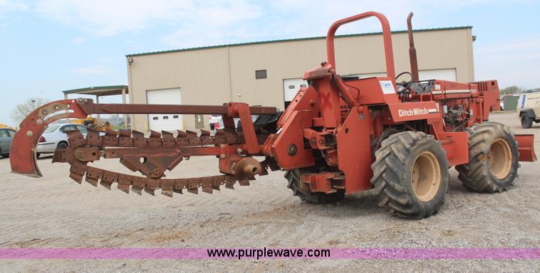 image for item H6012 Ditch Witch 7610 trencher