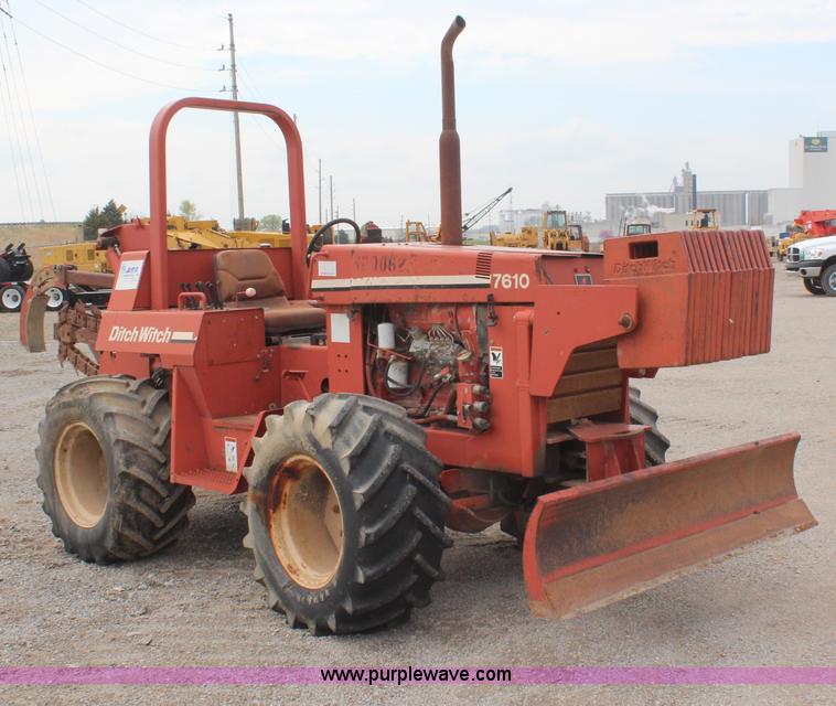 image for item H6012 Ditch Witch 7610 trencher