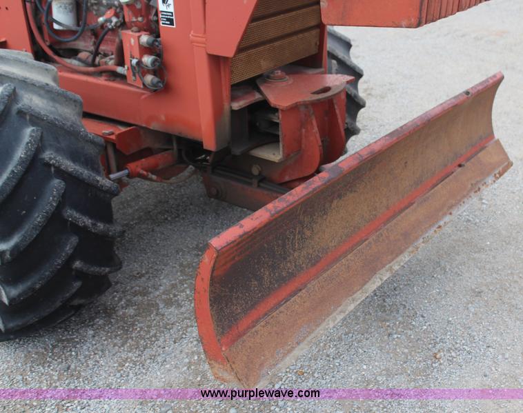 image for item H6012 Ditch Witch 7610 trencher