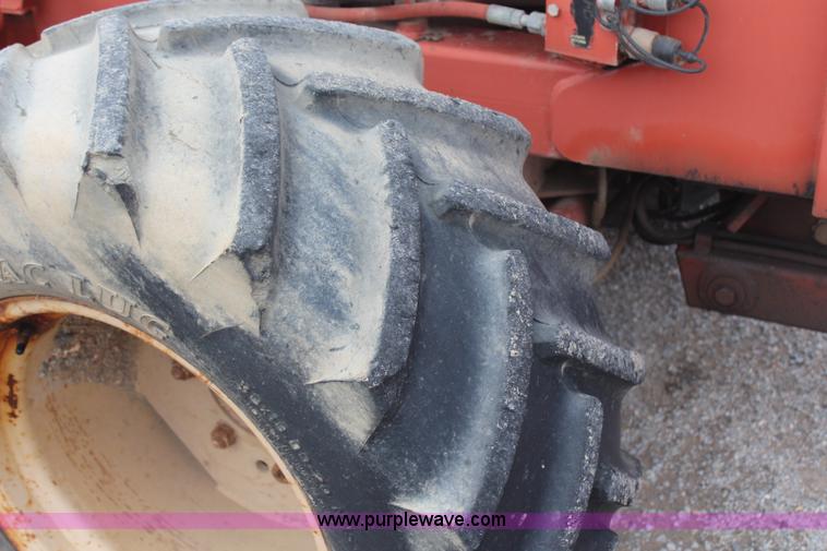 image for item H6012 Ditch Witch 7610 trencher