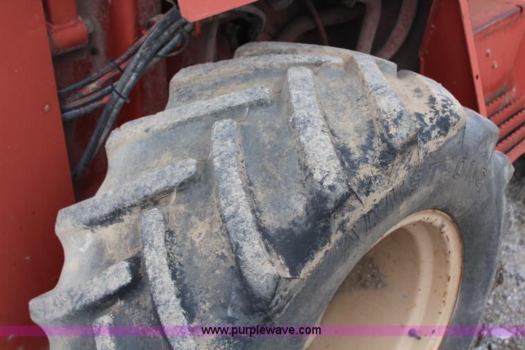 image for item H6012 Ditch Witch 7610 trencher