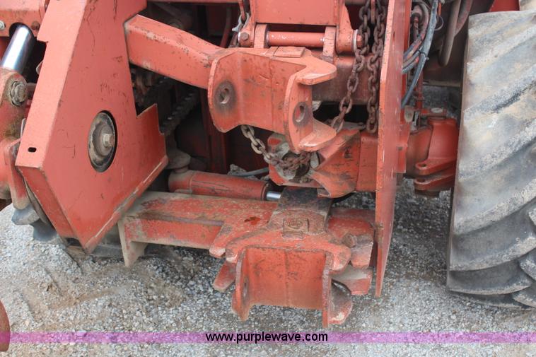image for item H6012 Ditch Witch 7610 trencher
