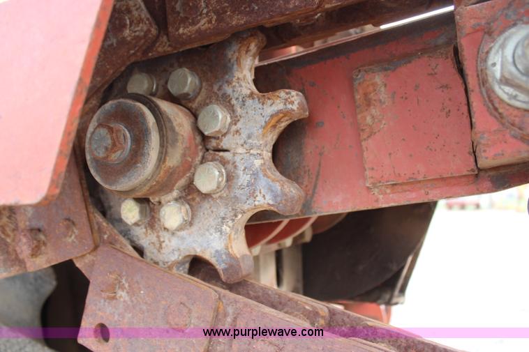 image for item H6012 Ditch Witch 7610 trencher