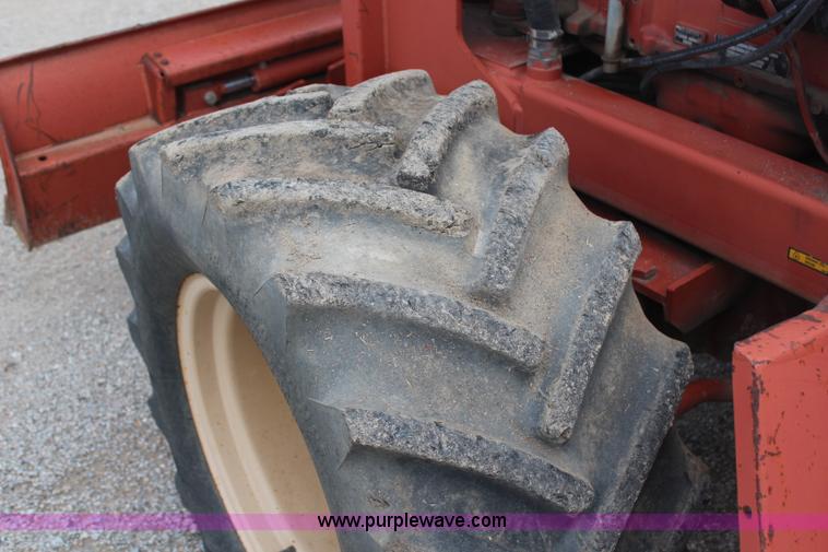 image for item H6012 Ditch Witch 7610 trencher