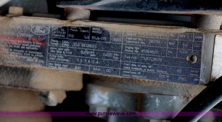 image for item H6013 1997 Ford F800 dump truck