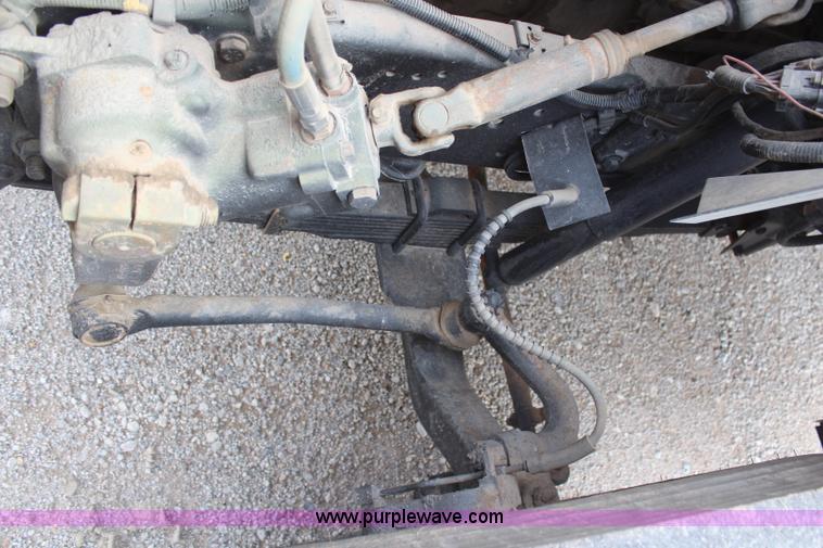 image for item H6013 1997 Ford F800 dump truck