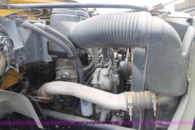 image for item H6013 1997 Ford F800 dump truck