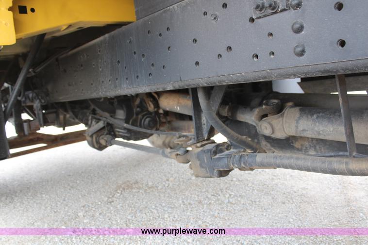 image for item H6013 1997 Ford F800 dump truck