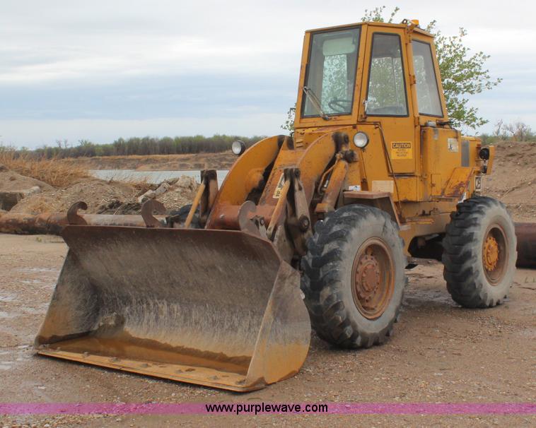 image for item H6103 1974 Caterpillar 920 wheel loader