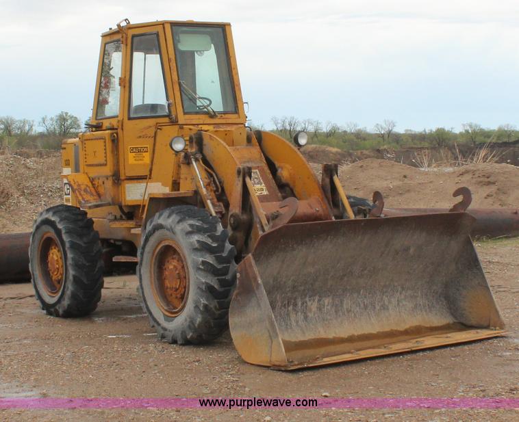 image for item H6103 1974 Caterpillar 920 wheel loader