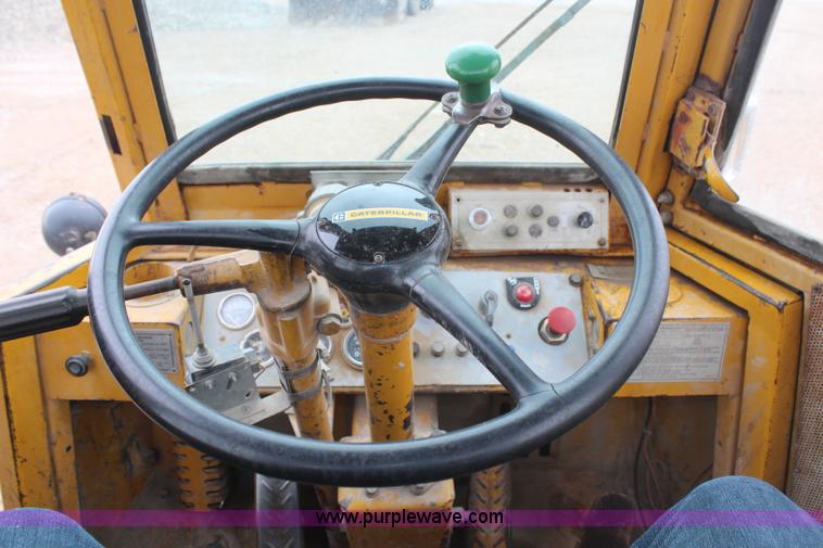 image for item H6103 1974 Caterpillar 920 wheel loader