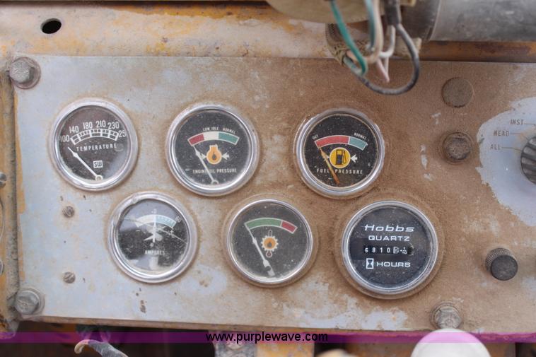 image for item H6103 1974 Caterpillar 920 wheel loader