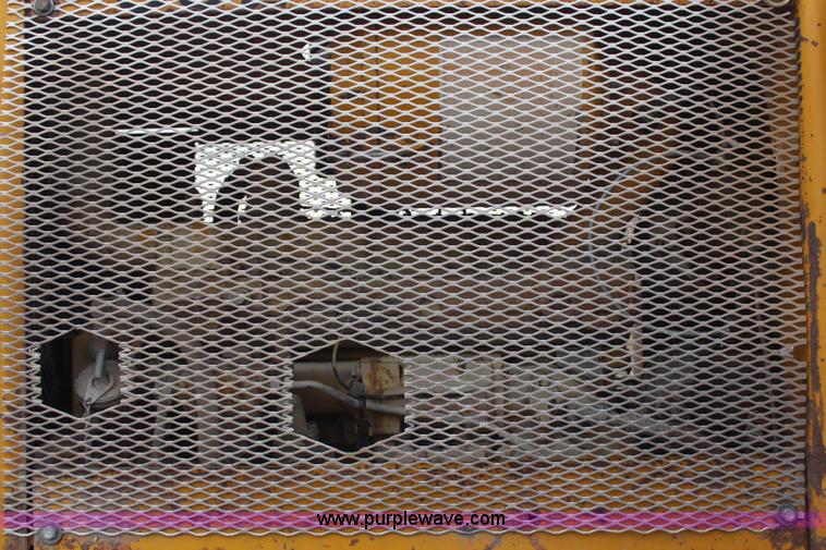 image for item H6103 1974 Caterpillar 920 wheel loader