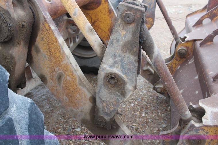 image for item H6103 1974 Caterpillar 920 wheel loader