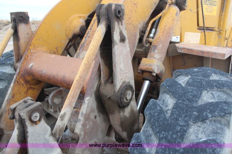 image for item H6103 1974 Caterpillar 920 wheel loader