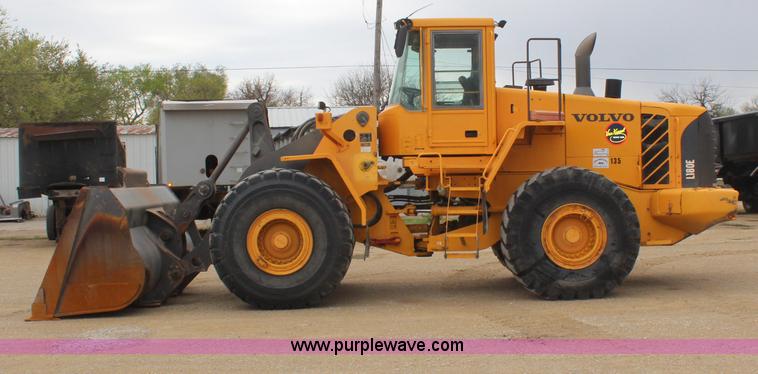 image for item H6105 2006 Volvo L180E wheel loader