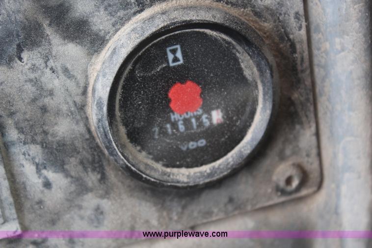 image for item H6105 2006 Volvo L180E wheel loader