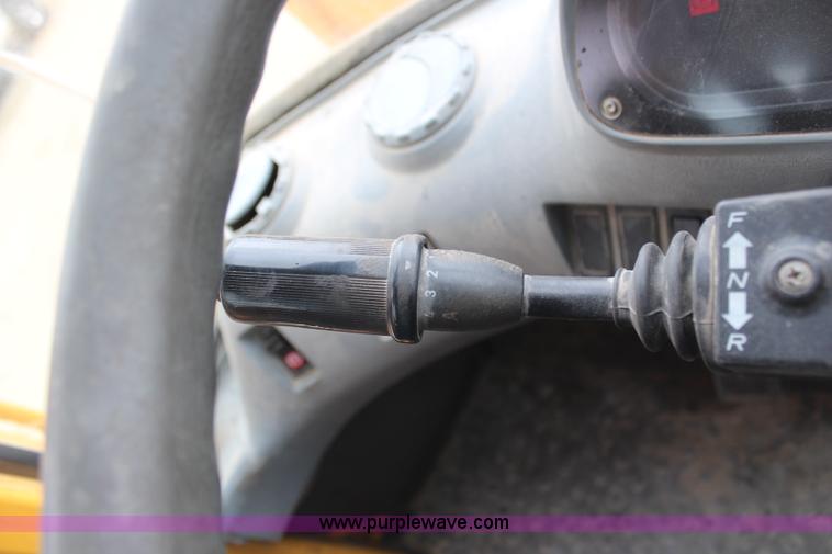 image for item H6105 2006 Volvo L180E wheel loader