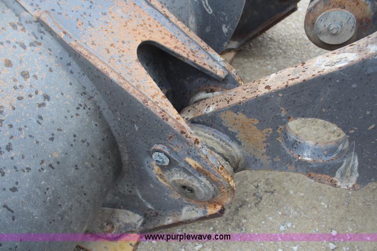 image for item H6105 2006 Volvo L180E wheel loader