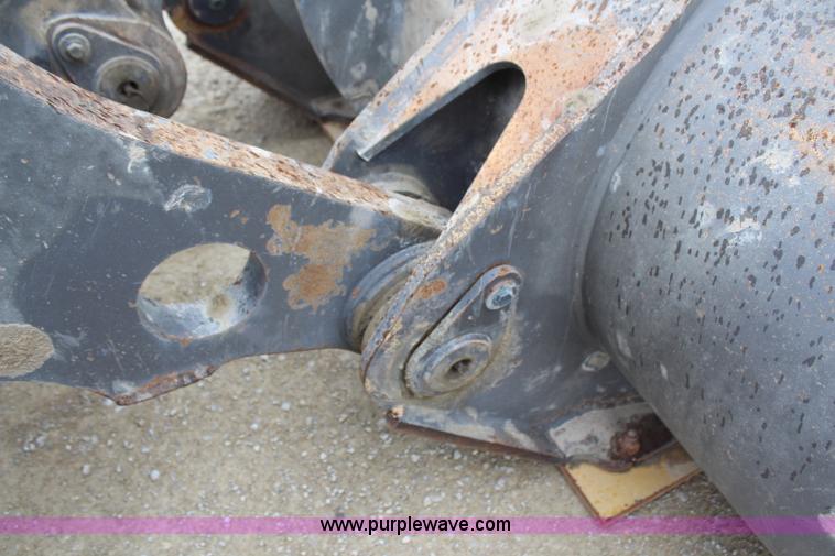 image for item H6105 2006 Volvo L180E wheel loader