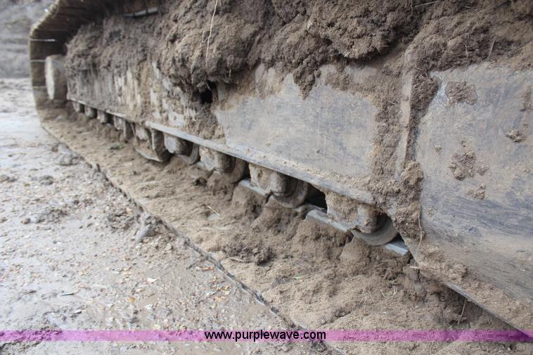 image for item H6106 1996 John Deere 892E LC excavator