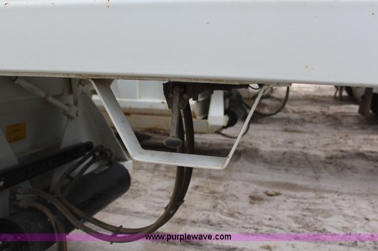 image for item H6151 2009 Construction Trailer Specialist, Inc. BDT-40 belly dump trailer