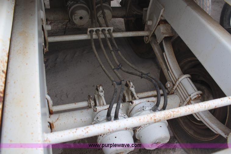 image for item H6151 2009 Construction Trailer Specialist, Inc. BDT-40 belly dump trailer