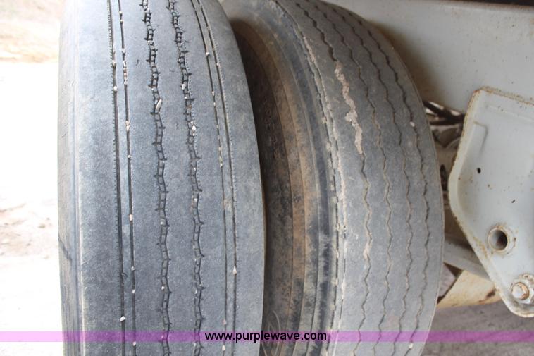 image for item H6151 2009 Construction Trailer Specialist, Inc. BDT-40 belly dump trailer