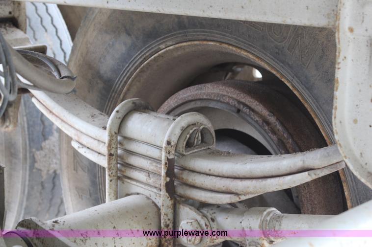 image for item H6151 2009 Construction Trailer Specialist, Inc. BDT-40 belly dump trailer