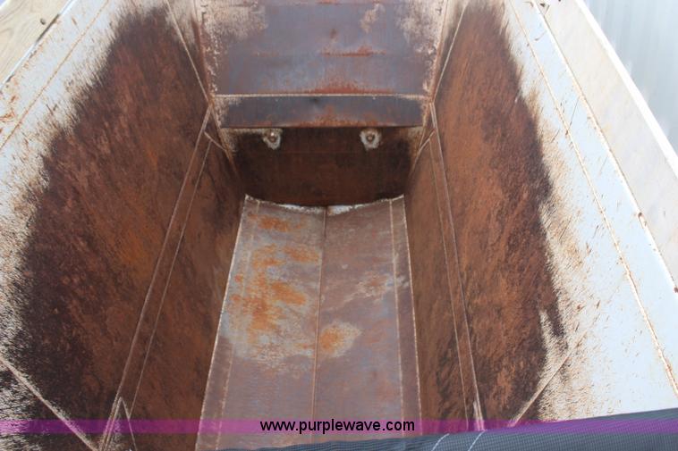 image for item H6151 2009 Construction Trailer Specialist, Inc. BDT-40 belly dump trailer