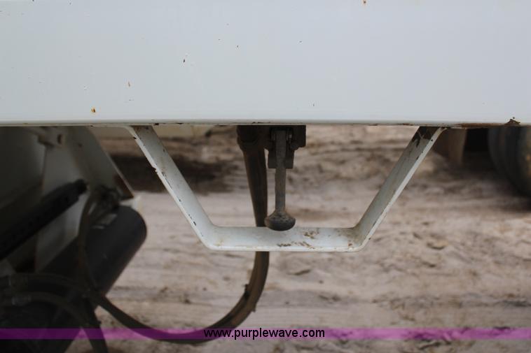 image for item H6152 2009 Construction Trailer Specialist, Inc. BDT-40 belly dump trailer