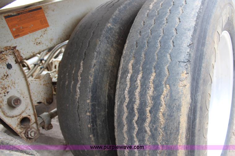 image for item H6152 2009 Construction Trailer Specialist, Inc. BDT-40 belly dump trailer