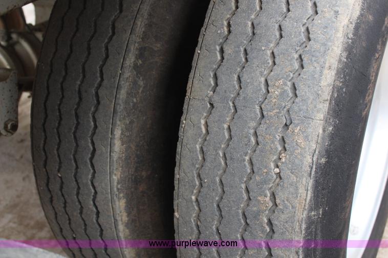 image for item H6152 2009 Construction Trailer Specialist, Inc. BDT-40 belly dump trailer