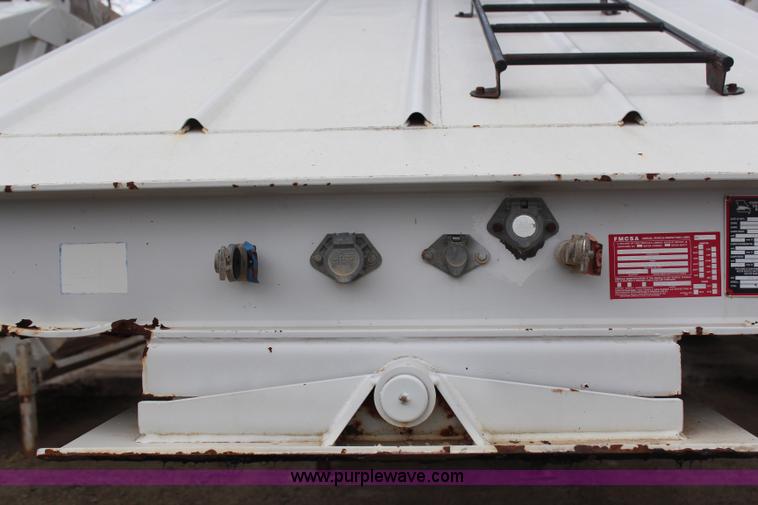 image for item H6156 2007 Construction Trailer Specialist, Inc. BDT-40 belly dump trailer