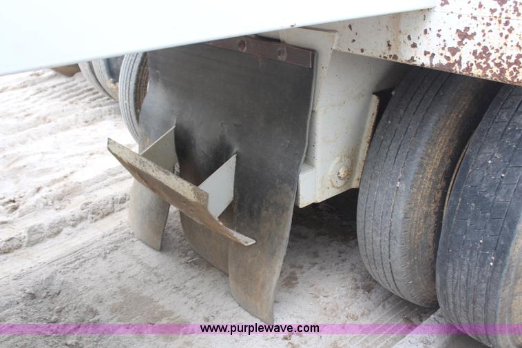 image for item H6156 2007 Construction Trailer Specialist, Inc. BDT-40 belly dump trailer
