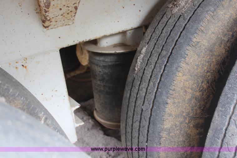 image for item H6156 2007 Construction Trailer Specialist, Inc. BDT-40 belly dump trailer