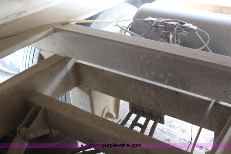 image for item H6156 2007 Construction Trailer Specialist, Inc. BDT-40 belly dump trailer