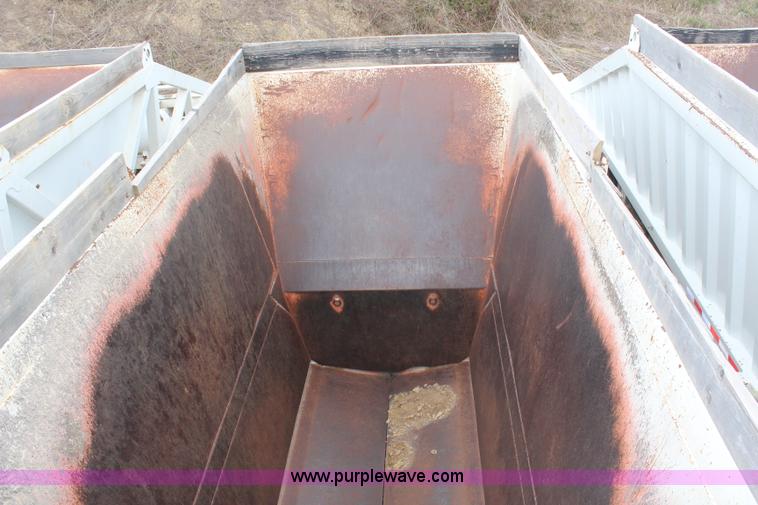 image for item H6156 2007 Construction Trailer Specialist, Inc. BDT-40 belly dump trailer