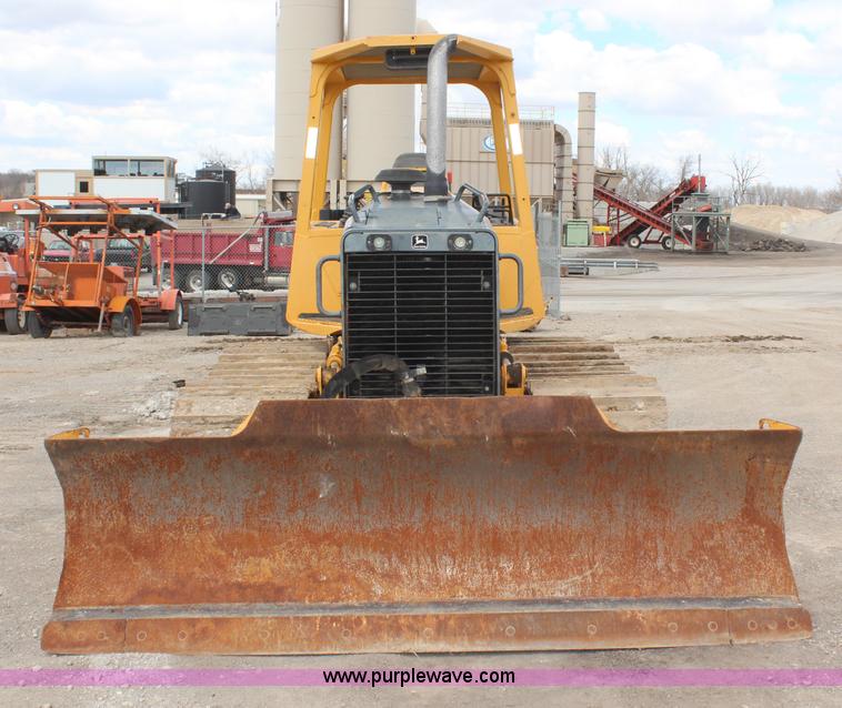 image for item H6158 2002 John Deere 450H LGP dozer