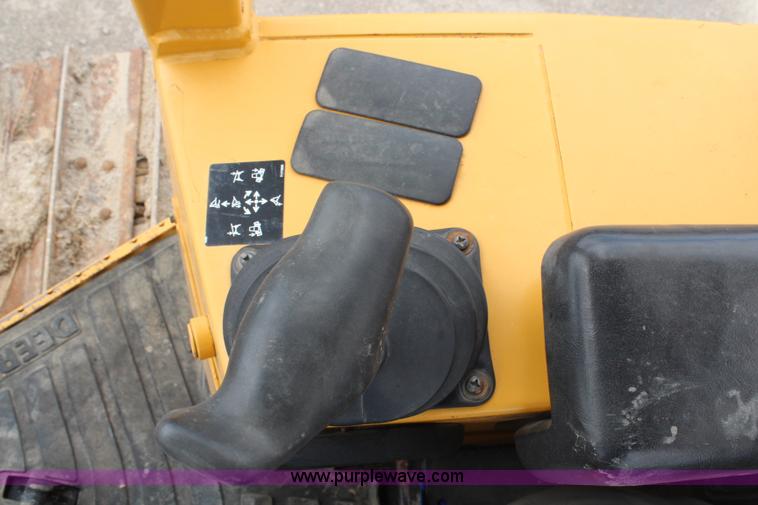 image for item H6158 2002 John Deere 450H LGP dozer