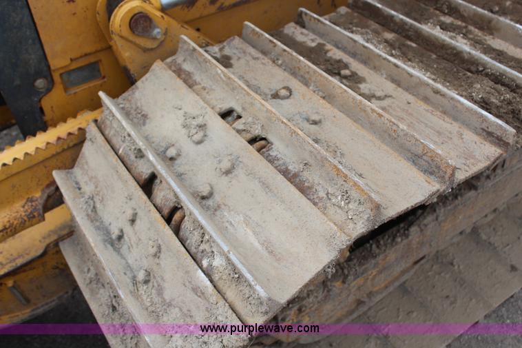 image for item H6158 2002 John Deere 450H LGP dozer