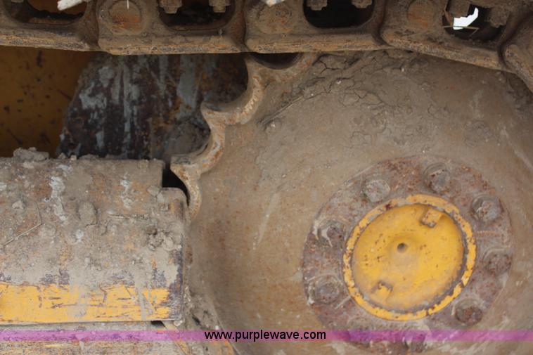 image for item H6158 2002 John Deere 450H LGP dozer