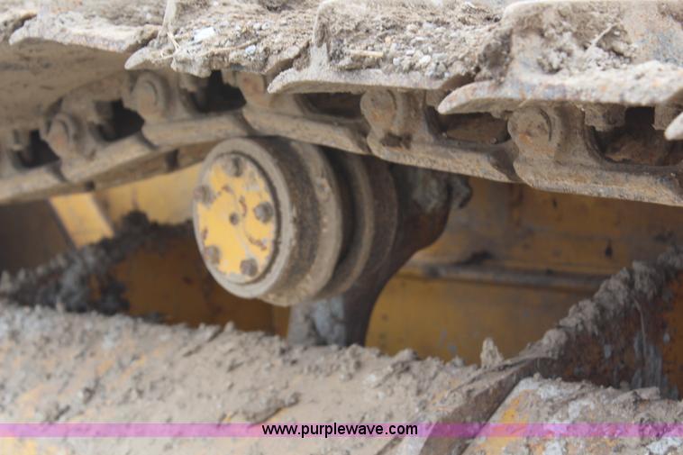 image for item H6158 2002 John Deere 450H LGP dozer