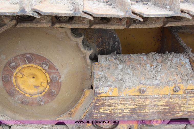 image for item H6158 2002 John Deere 450H LGP dozer