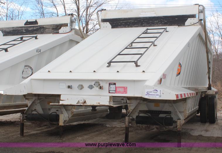 image for item H6160 2007 Construction Trailer Specialist, Inc. BDT-40 belly dump trailer