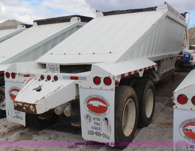 image for item H6160 2007 Construction Trailer Specialist, Inc. BDT-40 belly dump trailer