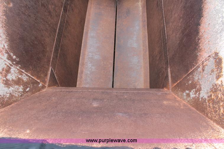 image for item H6160 2007 Construction Trailer Specialist, Inc. BDT-40 belly dump trailer